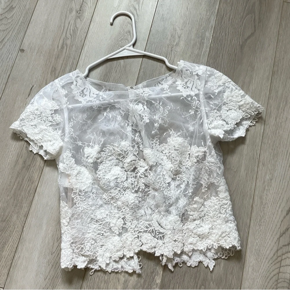 Maggie Sottero Top floral lace sheer button womens White (size 0) bridal wedding - Picture 4 of 6